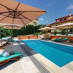 Oasis , Kostrena Kroatien